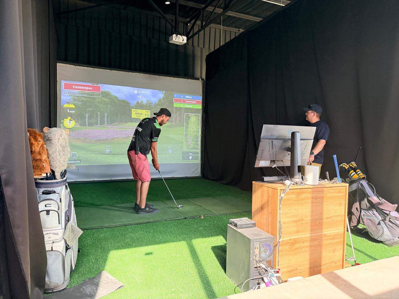Birdie Bay Indoor Golf